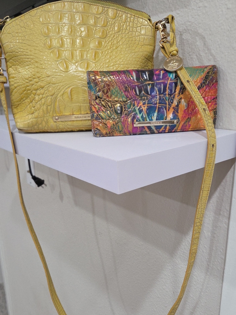 Brahmin Yellow Croc-Embossed Crossbody Bag with Multicolor Croc Wallet - Picture 1 of 8